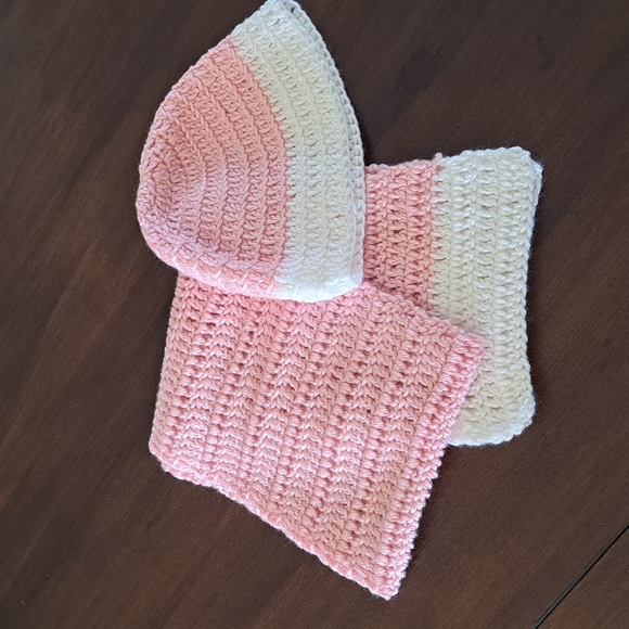 Handmade Baby Hat and Scarf Crochet Pink and White Grandma core - Picture 1 of 7